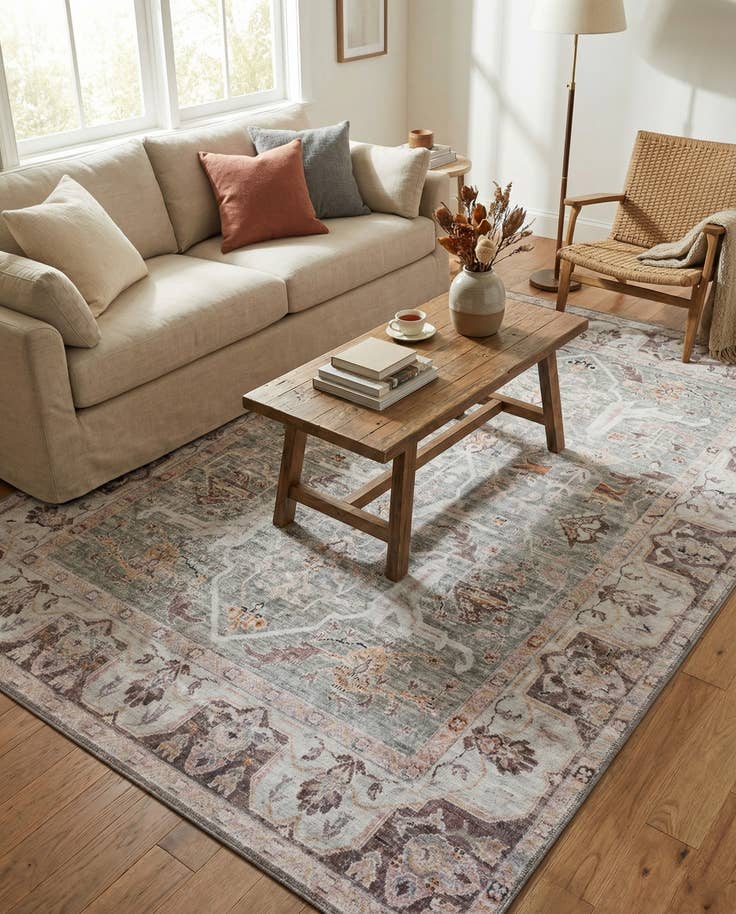 Detail image of 6' x 9' Yara Rug