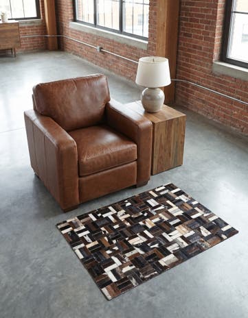 2' 1 x 3' Cowhide Leather Rug