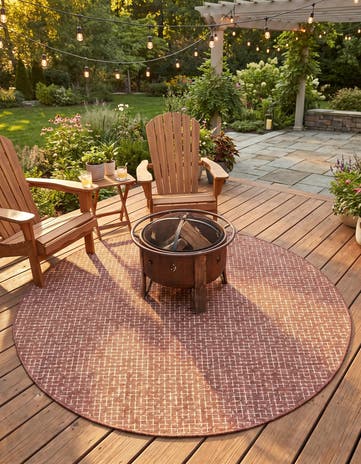 6' x 6' Easy-Clean Checkered Indoor / Outdoor Round Rug