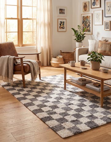 4' 2 x 6' Hand Knotted Moroccan Wool Rug