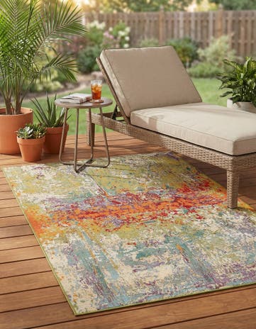 3' 3 x 5' 3 Easy-Clean Modern Indoor / Outdoor Rug