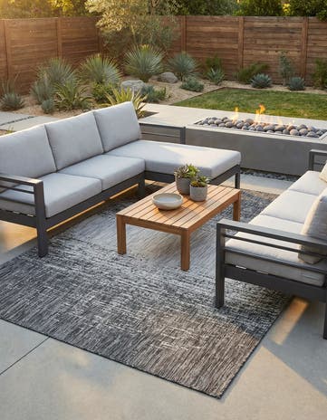 5' 3 x 8' Easy-Clean Modern Indoor / Outdoor Rug