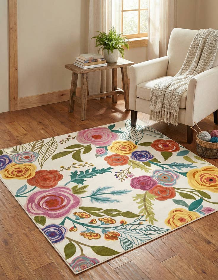 Detail image of 4' x 4' Blossom Square Rug
