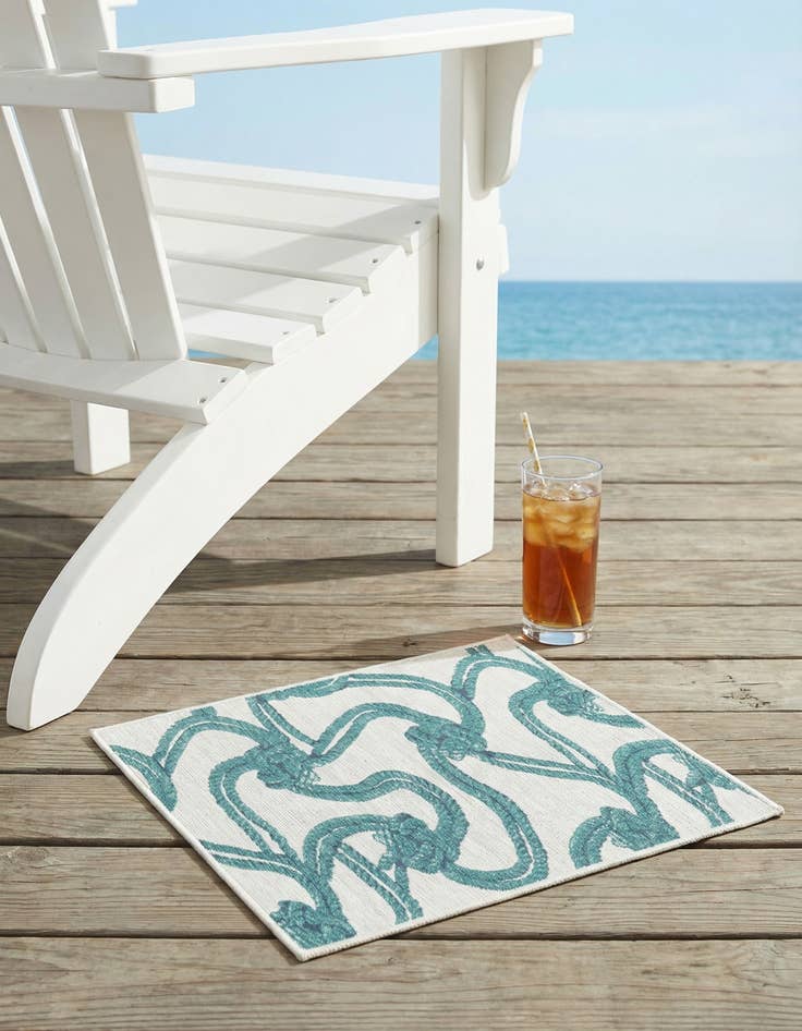 Detail image of 1' 3 x 1' 3 Washable Coastal Indoor / Outdoor Sample Rug
