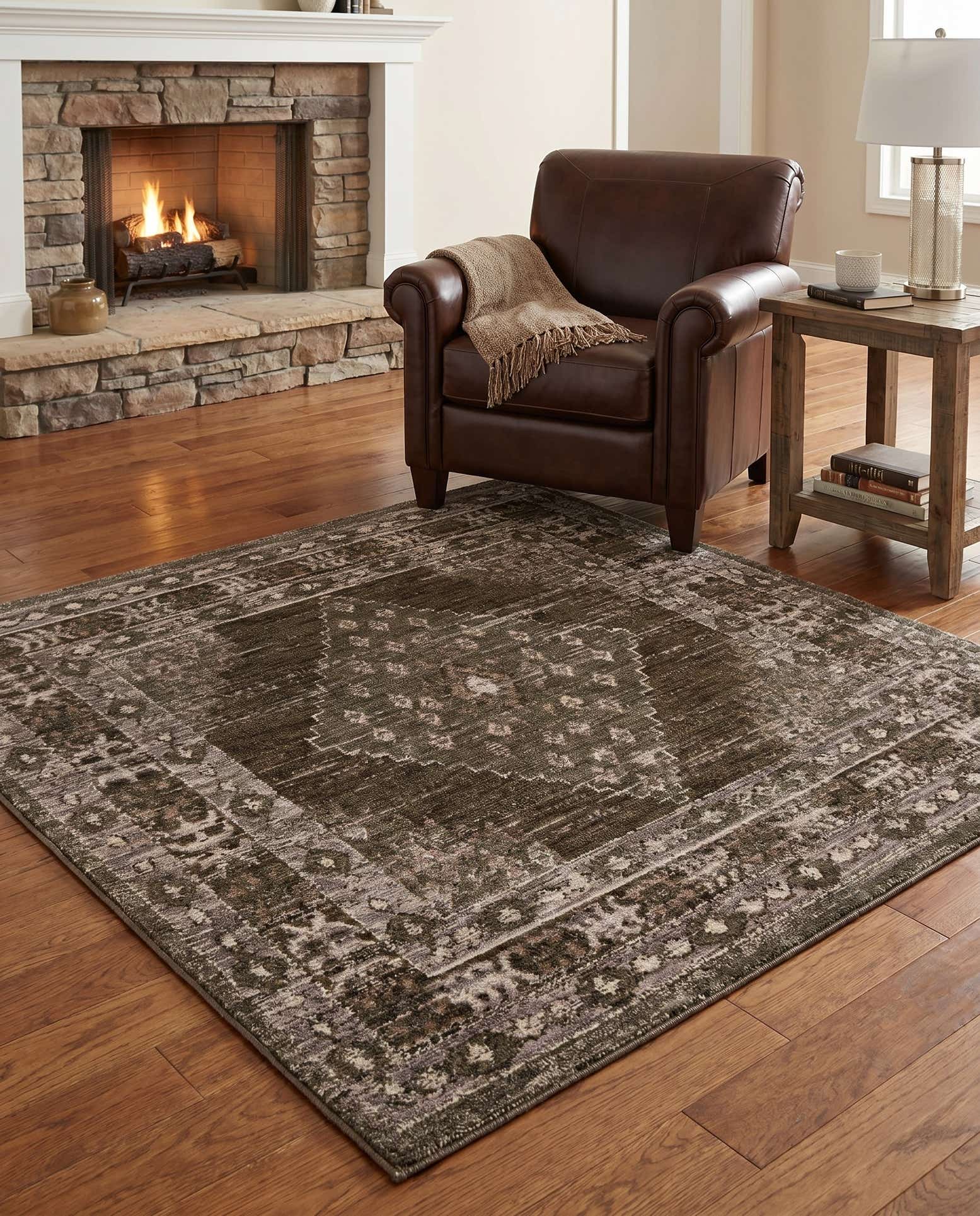 5' x 5' Grand Tradition Rug