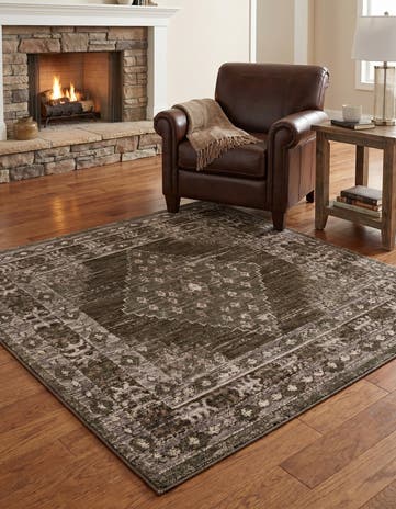 5' x 5' Grand Tradition Rug