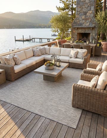8' 4 x 11' 4 Easy-Clean Solid Indoor / Outdoor Rug