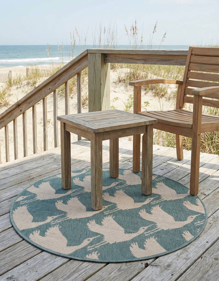 Detail image of 3' x 3' Washable Coastal Indoor / Outdoor Round Rug