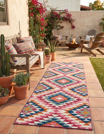 2' x 6' Easy-Clean Southwestern Indoor / Outdoor Runner Rug