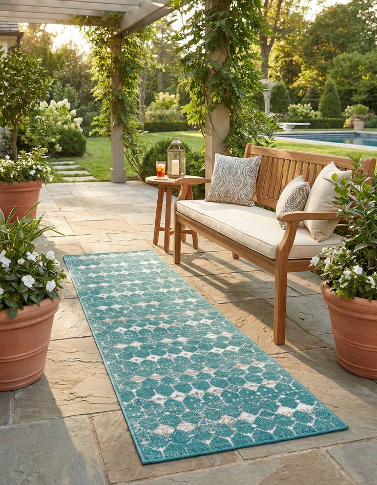 Detail image of 2' x 8' Washable Lattice Indoor / Outdoor Runner Rug
