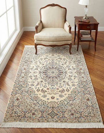 4' 1 x 6' 5 Nain Rug