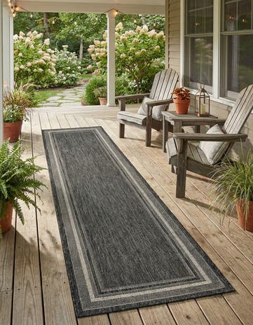 2' 7 x 10' Easy-Clean Border Indoor / Outdoor Runner Rug