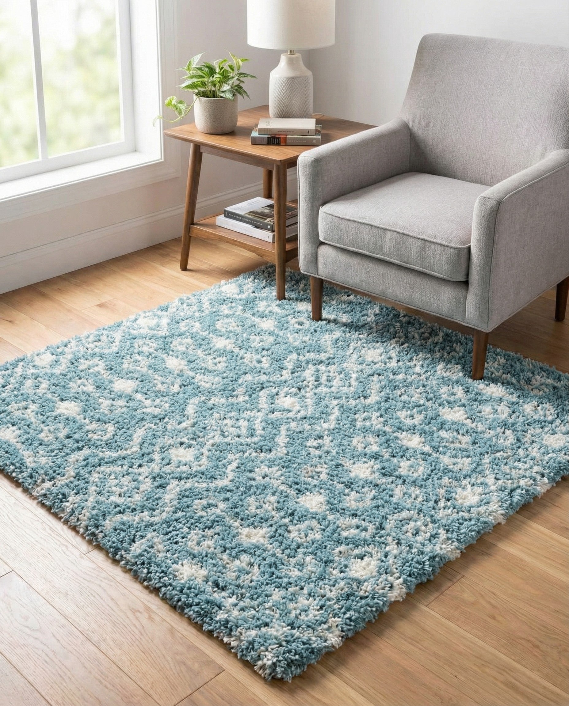 4' x 4' Moroccan Trellis Shag Square Rug