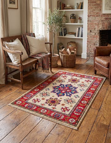 2' 8 x 4' Hand Knotted Kazak Rug
