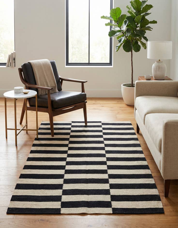 Detail image of 3' 4 x 4' 10 Hand Woven Kilim Modern Wool Rug