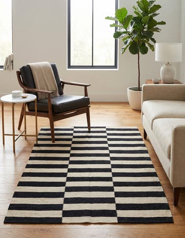 3' 4 x 4' 10 Hand Woven Kilim Modern Wool Rug