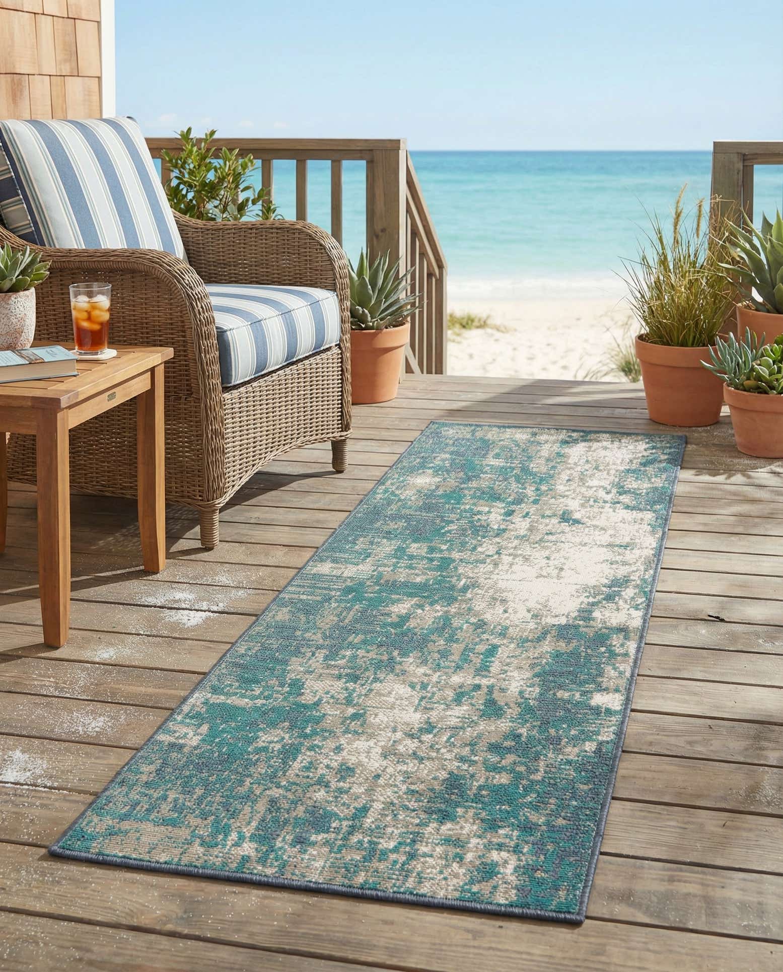 2' x 6' Easy-Clean Coastal Indoor / Outdoor Runner Rug