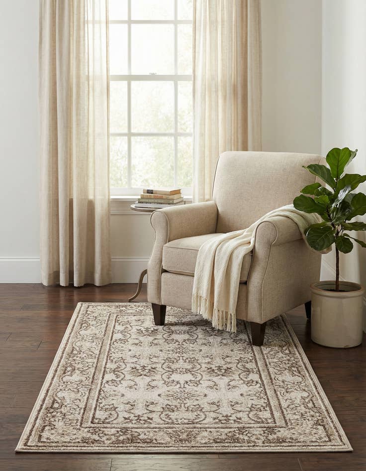 Detail image of 3' x 5' 3 Miranda Rug