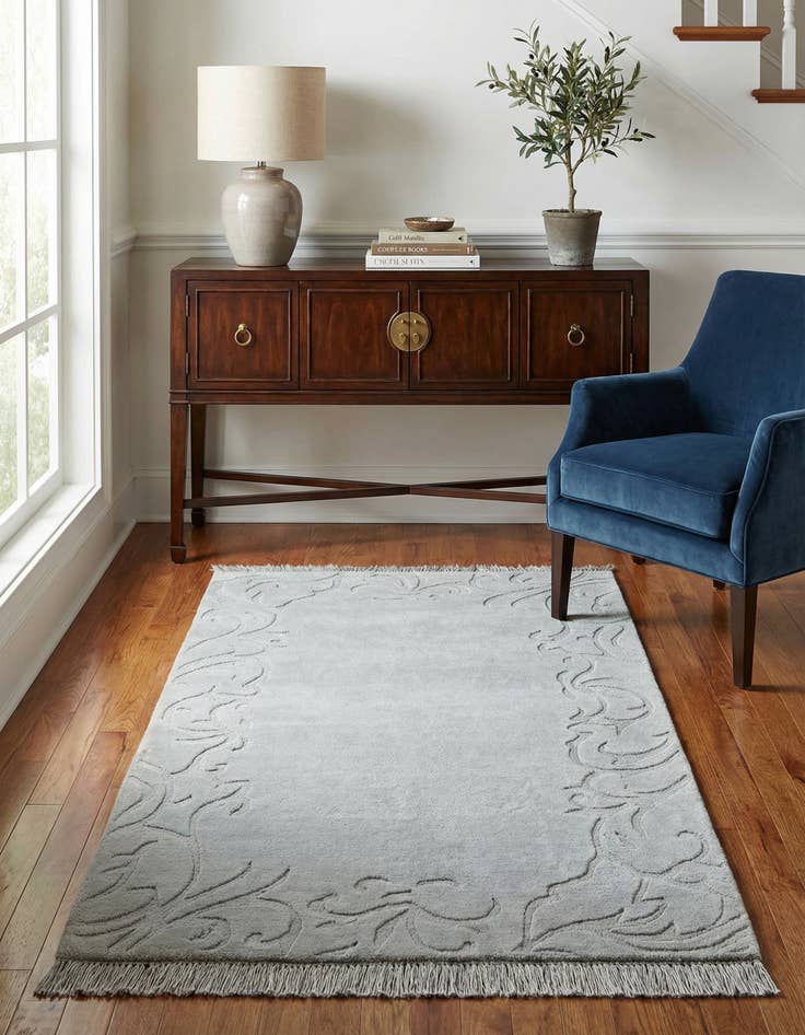 Detail image of 2' 7 x 4' 11 Hand Knotted Darya Wool Rug