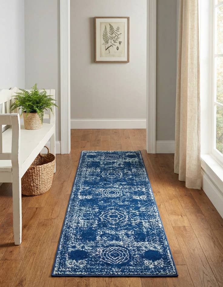 Detail image of 2' x 6' 9 Dover Runner Rug