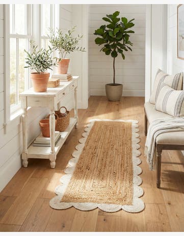 Natural and Ivory Handmade Scallop Braided Jute Runner Rug