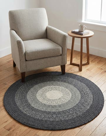3' 1 x 3' 1 Handmade Hand Braided Wool Round Rug