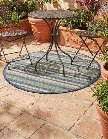 3' 3 x 3' 3 Easy-Clean Baja Indoor / Outdoor Round Rug