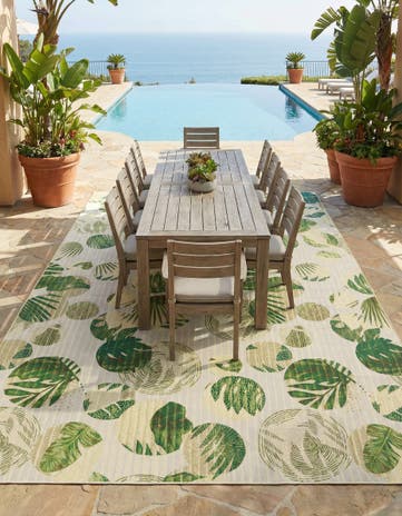 10' x 14' Easy-Clean Botanical Indoor / Outdoor Rug
