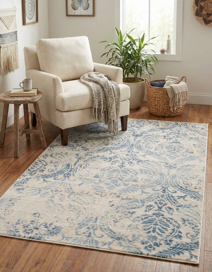 Detail image of 3' 3 x 5' 3 Victoria Rug