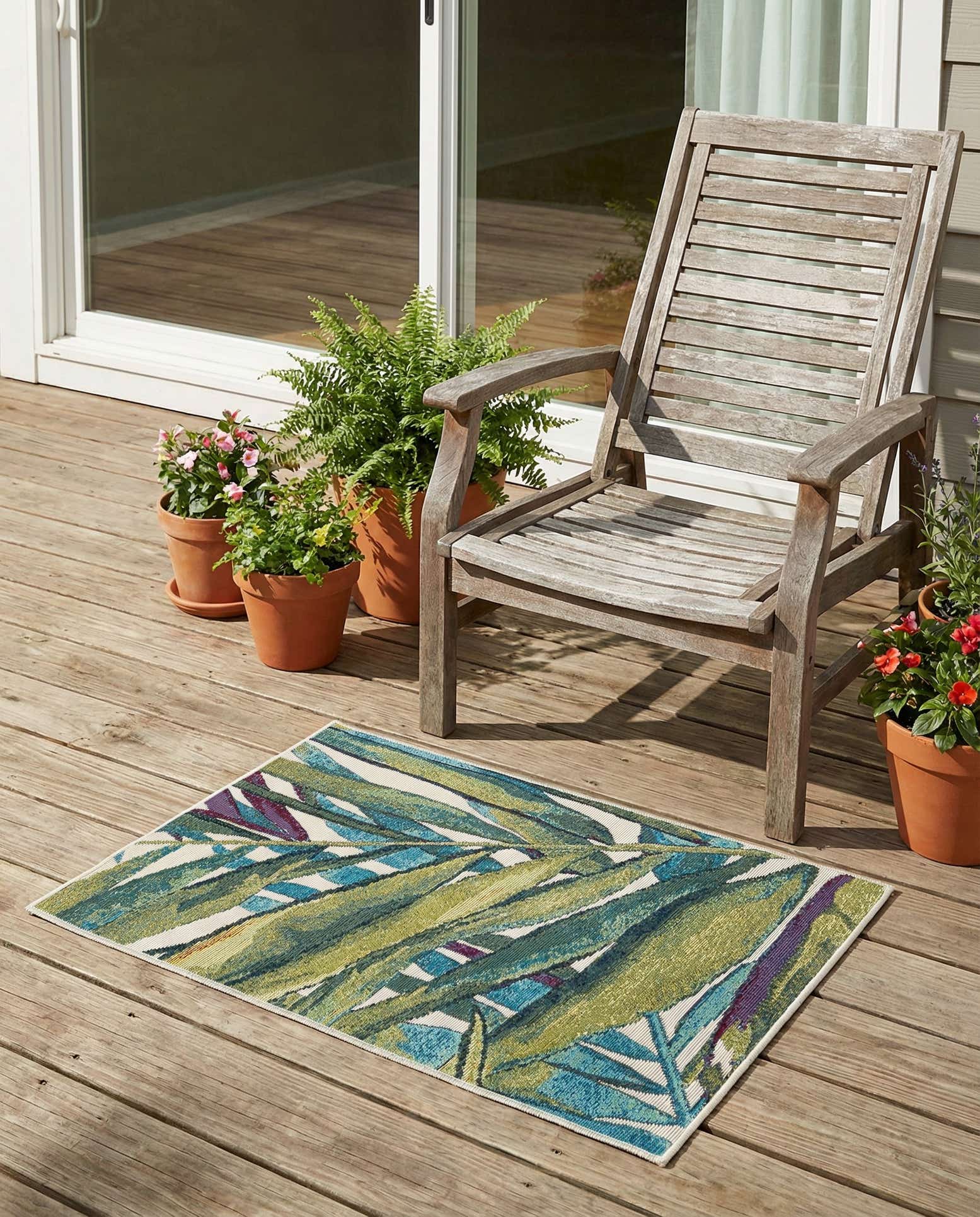 2' x 3' Easy-Clean Botanical Indoor / Outdoor Rug