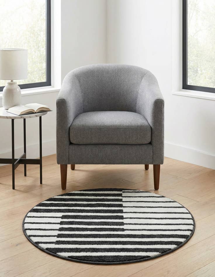 Detail image of 3' x 3' Oslo Round Rug