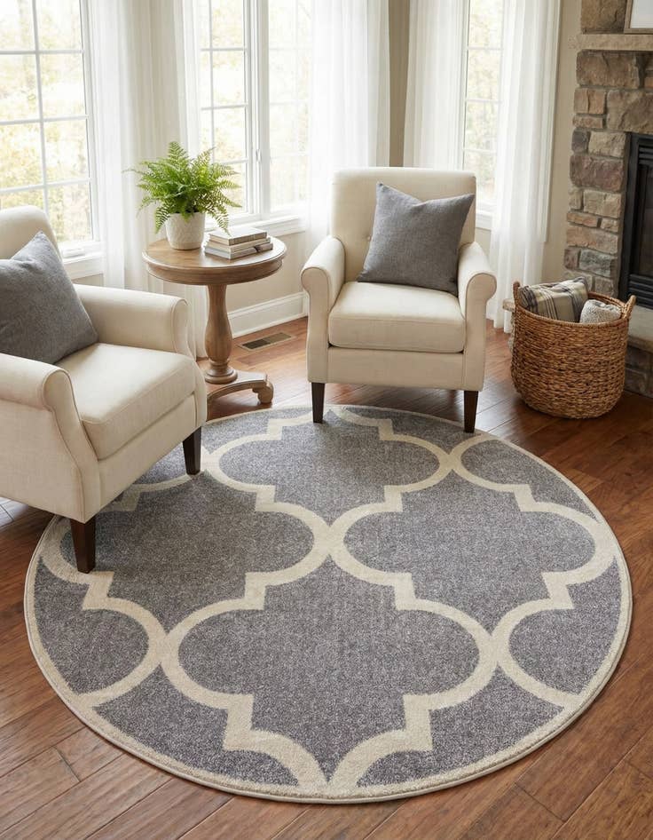 Detail image of 6' x 6' Lattice Round Rug
