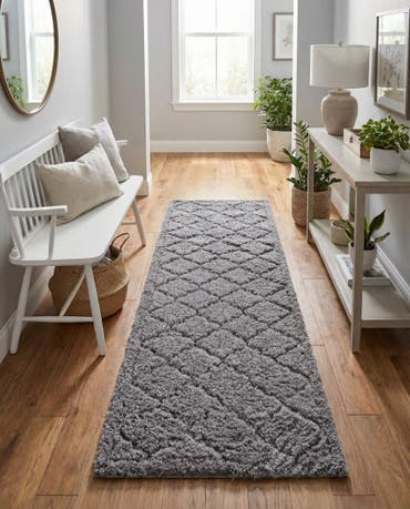  2' x 6' 9 Lattice Shag Runner Rug