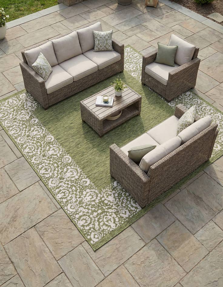 Detail image of 7' 10 x 7' 10 Washable Border Indoor / Outdoor Square Rug
