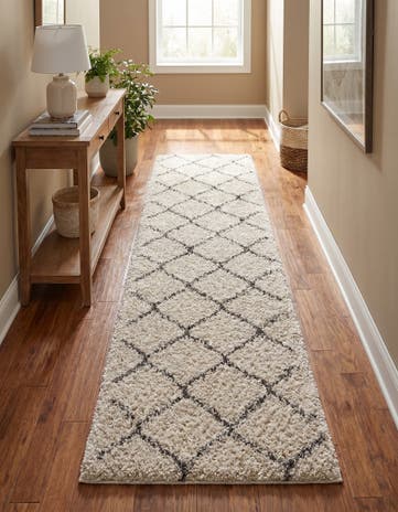 2' 7 x 12' Moroccan Shag Runner Rug
