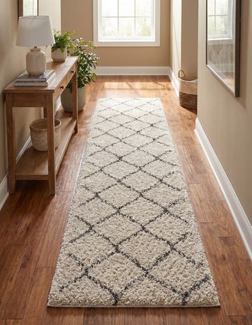 2' 7 x 12' Moroccan Shag Runner Rug