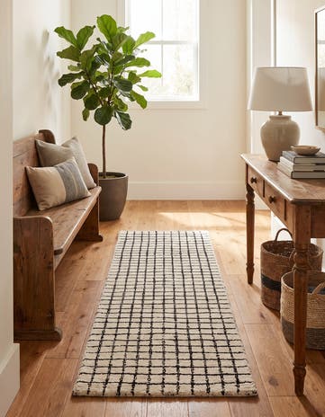 2' x 6' 1 Heritage Line Wool Runner Rug