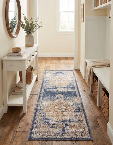2' x 6' 9 Eliza Runner Rug