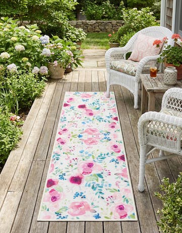 2' x 6' 1 Easy-Clean Jill Zarin Caribbean Indoor / Outdoor Runner Rug