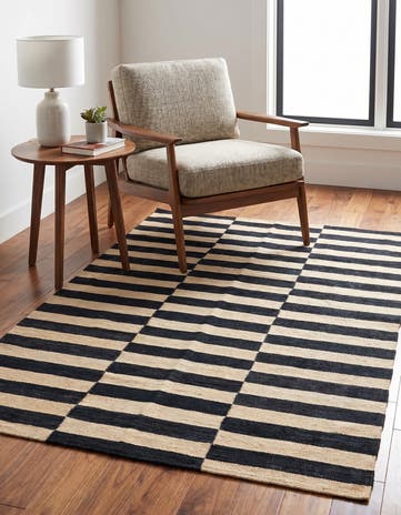 4' 1 x 5' 10 Hand Woven Kilim Modern Wool Rug