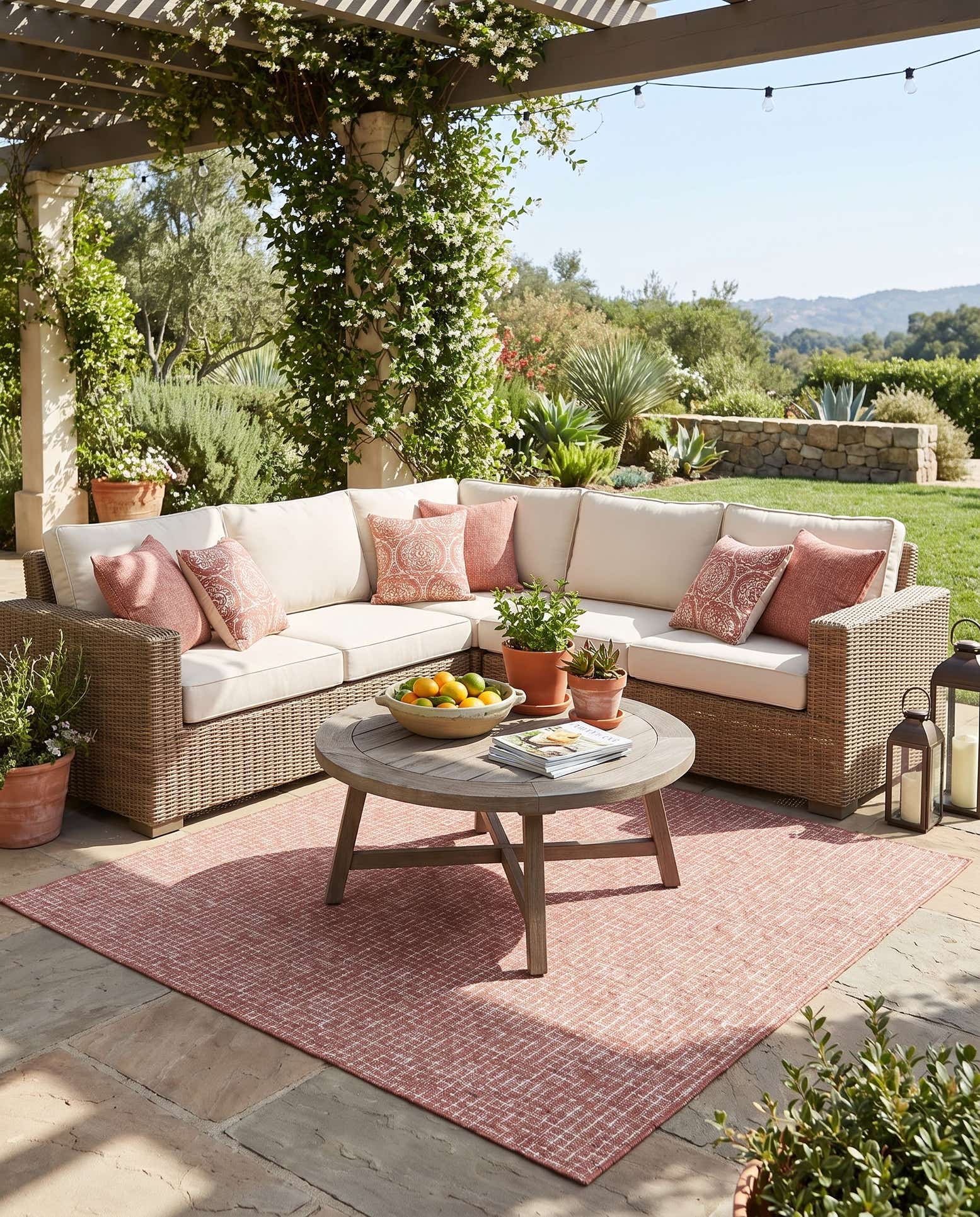 7' 10 x 7' 10 Easy-Clean Checkered Indoor / Outdoor Square Rug