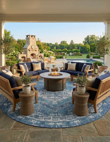13' x 13' Easy-Clean Traditional Indoor / Outdoor Round Rug