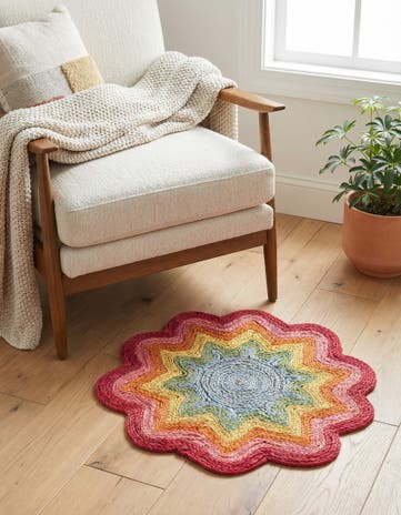 2' 2 x 2' 2 Hand Braided Happy Rugs Jawbreaker Poppy Round