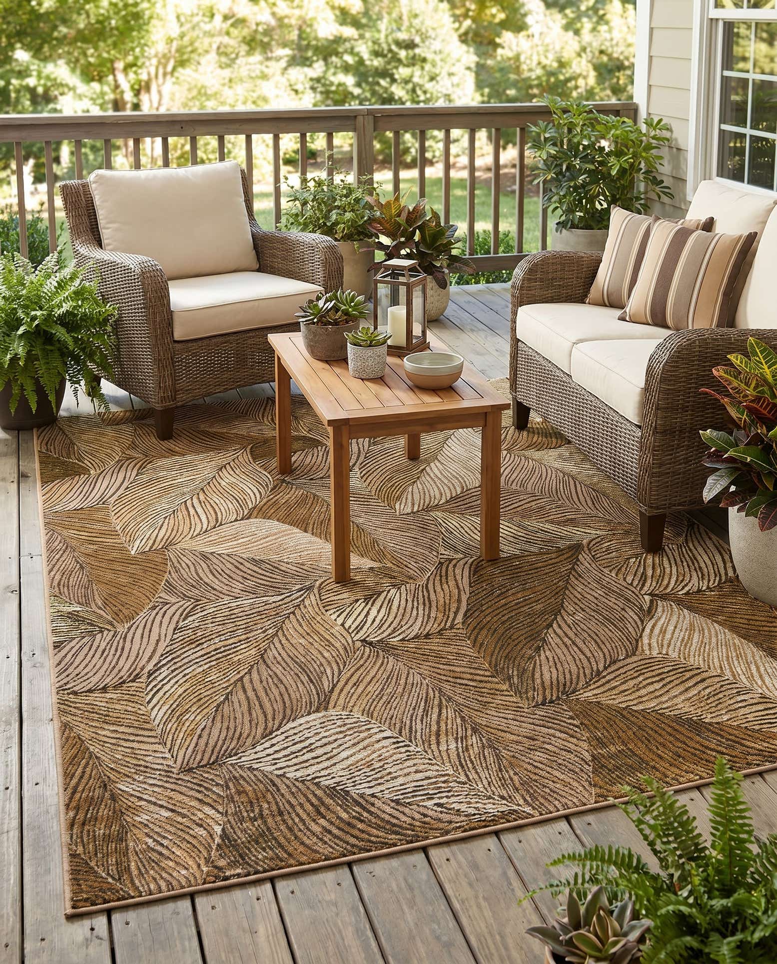 5' 3 x 7' Easy-Clean Botanical Indoor / Outdoor Rug