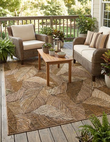 5' 3 x 7' Easy-Clean Botanical Indoor / Outdoor Rug