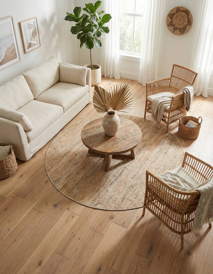 Detail image of 7' 10 x 7' 10  Hand Woven Palm Beach Jute Round Rug