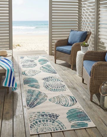 2' 7 x 10' Easy-Clean Coastal Indoor / Outdoor Runner Rug
