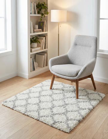 Ivory Lattice Shag Square Rug