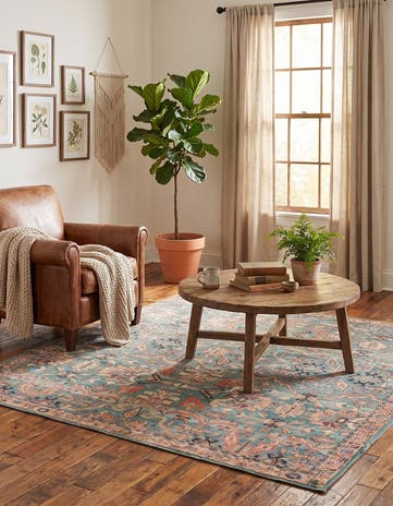 5' 3 x 5' 3 Washable Nostalgia Square Rug
