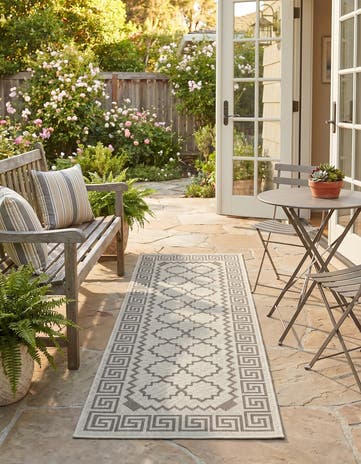 Gray Easy-Clean Lattice Indoor / Outdoor Runner Rug